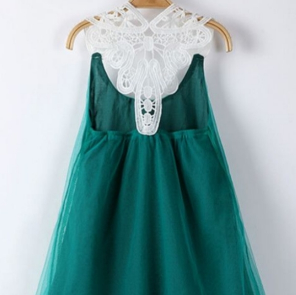 Girls Sleeveless Party/Princess Dress - Picture 4 of 4